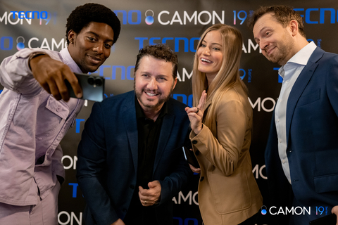 Influencers CJ Hart, Marc Saltzman, Justine Ezarik and Matt Swider pose at the CAMON 19 Pro global launch event (Photo: Business Wire)