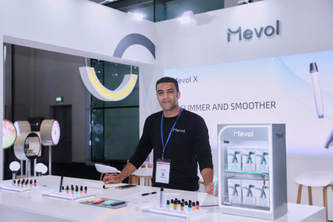 Mevol New Products Draw Massive Crowds at Dubai Vaping Expo! (Photo: Business Wire)