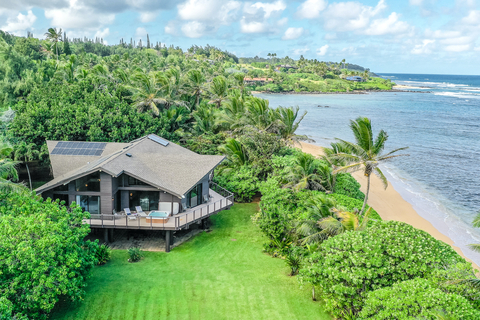 Searches for tropical destinations are way up, according to the 2022 Vacation Rental Search Report. Pictured: a Vacasa vacation home in Anahola, Hawaii. (Photo: Business Wire)