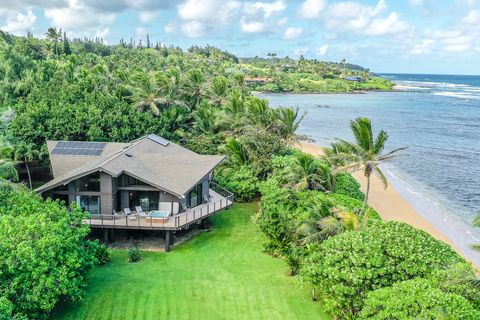 original Searches for tropical destinations are way up, according to the 2022 Vacation Rental Search Report. Pictured: a Vacasa vacation home in Anahola, Hawaii. (Photo: Business Wire)