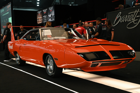 A 1970 Plymouth HEMI Superbird (Lot #734) sold for a world auction record $1.65 million during the Barrett-Jackson Las Vegas Auction. (Photo: Business Wire)