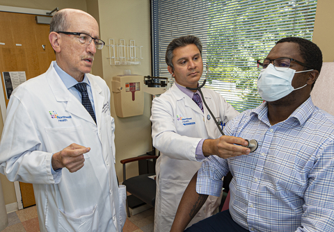 From left: Northwell Health Drs. Steven Fishbane and Kenar D. Jhaveri examine a patient. They will oversee the newly-created Galdi Fellowship in Onco-Nephrology and Glomerular Kidney Diseases. Credit Northwell Health