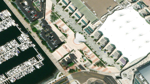 The San Diego Convention Center is shown in the above Maxar Vivid image. Satellite image © 2022 Maxar Technologies.