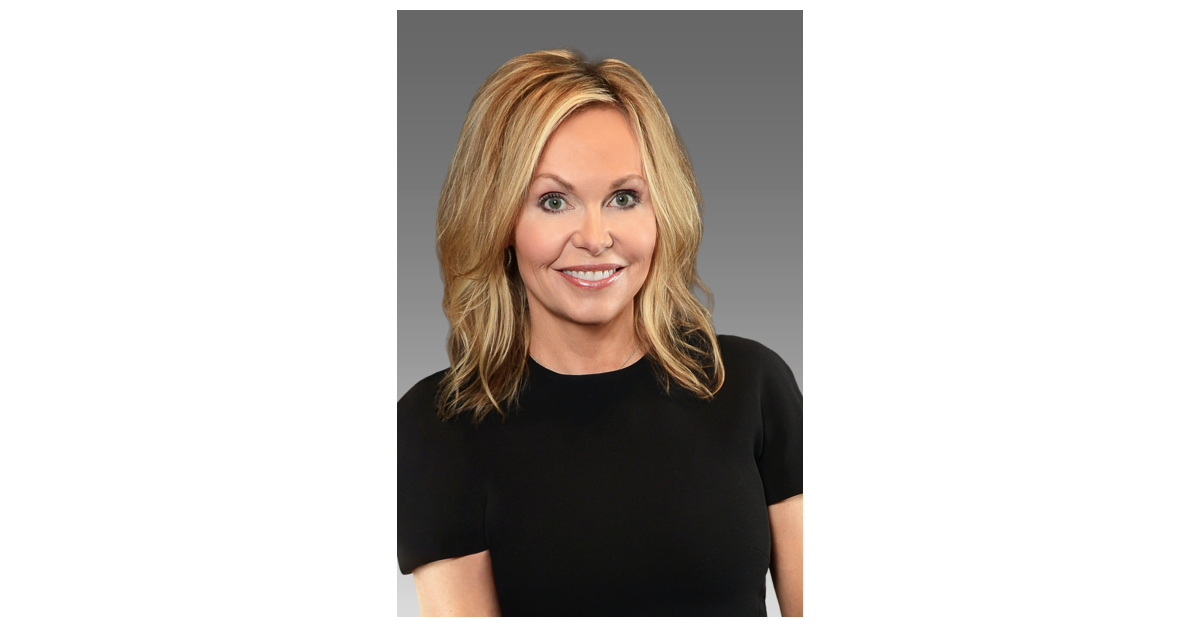 Lori Lane Named New Homes Division President & Executive Luxury