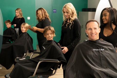 NFL legend, Drew Brees and his three sons – Baylen, Bowen and Callen – get back-to-school haircuts at Great Clips. (Photo: Business Wire)