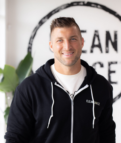 Tim Tebow at Clean Juice (Photo: Business Wire)