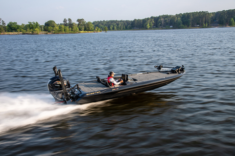 Skeeter celebrates the company's 75th anniversary this July with the release of a limited edition FXR™ APEX bass boat in an all-new gold and black color scheme. (Photo: Business Wire)