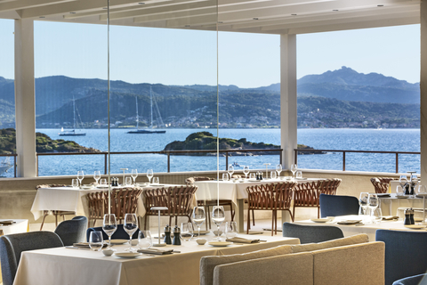 7Pines Sardinia Capogiro restaurant (Photo: Business Wire)