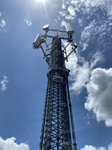 IsoTruss® lattice cell tower fabricated with carbon fiber. IsoTruss® composite grid structures are up to twelve times stronger than steel for a given weight, or as little as one-twelfth the weight for a given load, depending on the design, the site, and its specifications. (Photo: Business Wire)