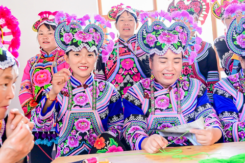 Training at the Waipula Rural Ecotourism Professional Cooperative. The Cooperative has begun receiving tourists, generating an income of nearly RMB 300,000 for the locals. A Tourist Training Information Services Center was established serving as the Waipula Yi Traditional Cultural Center. (Photo: Courtesy of Waipula Villagers)