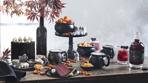 Williams Sonoma Halloween Cocktail and Entertaining Collection (Photo: Williams Sonoma)