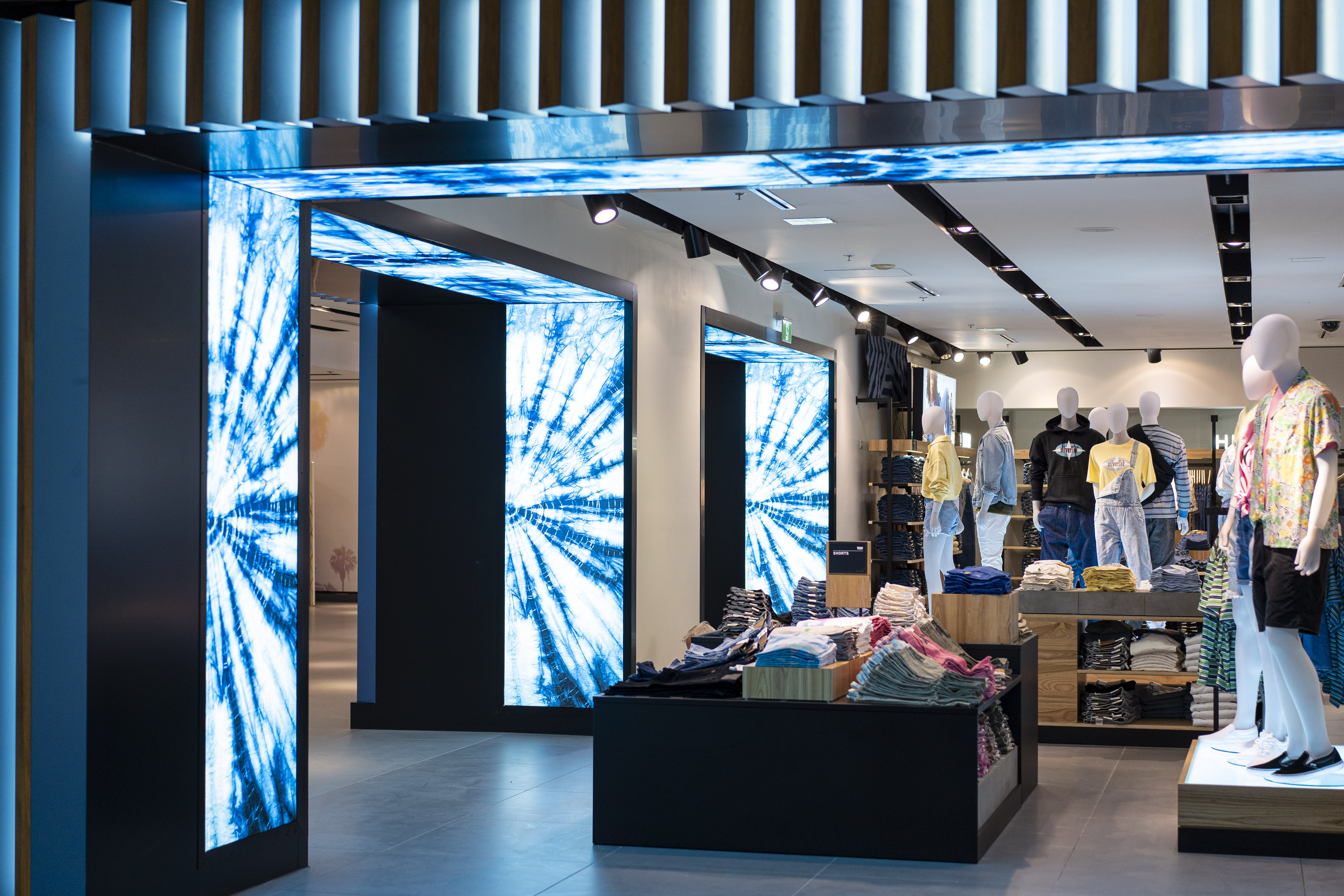 Levi's® Unveils a New Premium Shop-in-Shop Experience at Hudson's Bay in  Vancouver | Business Wire