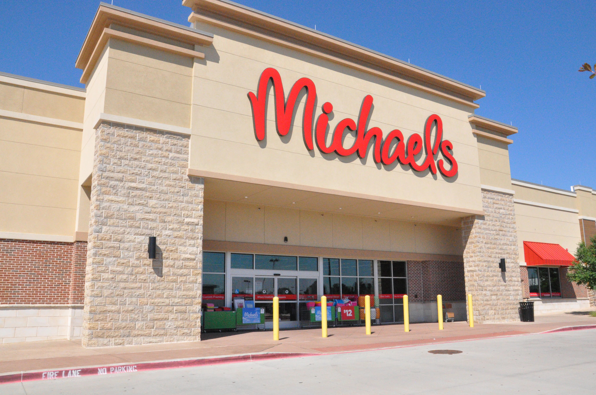 brand Michaels Plans to Hire 15,000 Employees for the Holiday Season | Business Wire