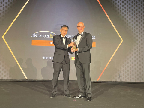TDCX CEO and Founder, Mr Laurent Junique, receiving The Enterprise Award. (Photo: Business Wire)