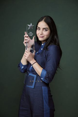 original Melissa Barrera Receives an IMDb "Fan Favorite" STARmeter Award (Photo courtesy Gareth Cattermole for IMDb)