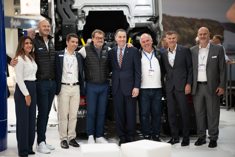Allison Transmission today announced German vehicle manufacturer QUANTRON has integrated the Allison eGen Power® 130D e-Axle into its new fuel cell electric vehicle (FCEV), a heavy-duty truck capable for tractor and chassis derivatives based on the MAN TG3 platform (TGS, TGX), at its world premiere at IAA in Germany. Meltem Darakci, Allison Transmission OEM Account Manager, Martin Lischka, QUANTRON Head of Marketing & Communications, Alexander Schey, Allison Transmission Managing Director, Electrification, Commercialization & Strategy, Michael Perschke, CEO Quantron AG David Graziosi, Allison Transmission Chairman and CEO, Herbert Robel, QUANTRON Board Member, John Coll, Allison Transmission Senior Vice President, Global Marketing Sales & Service, Manlio Alvaro, Allison Transmission Executive Director, EMEA Sales (Photo: Business Wire)