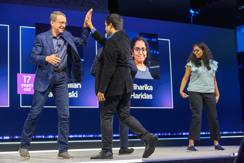 Previous AI for Global Impact winners are greeted by Intel CEO Pat Gelsinger at the Intel Vision event in May 2022. (Credit: Intel Corporation)