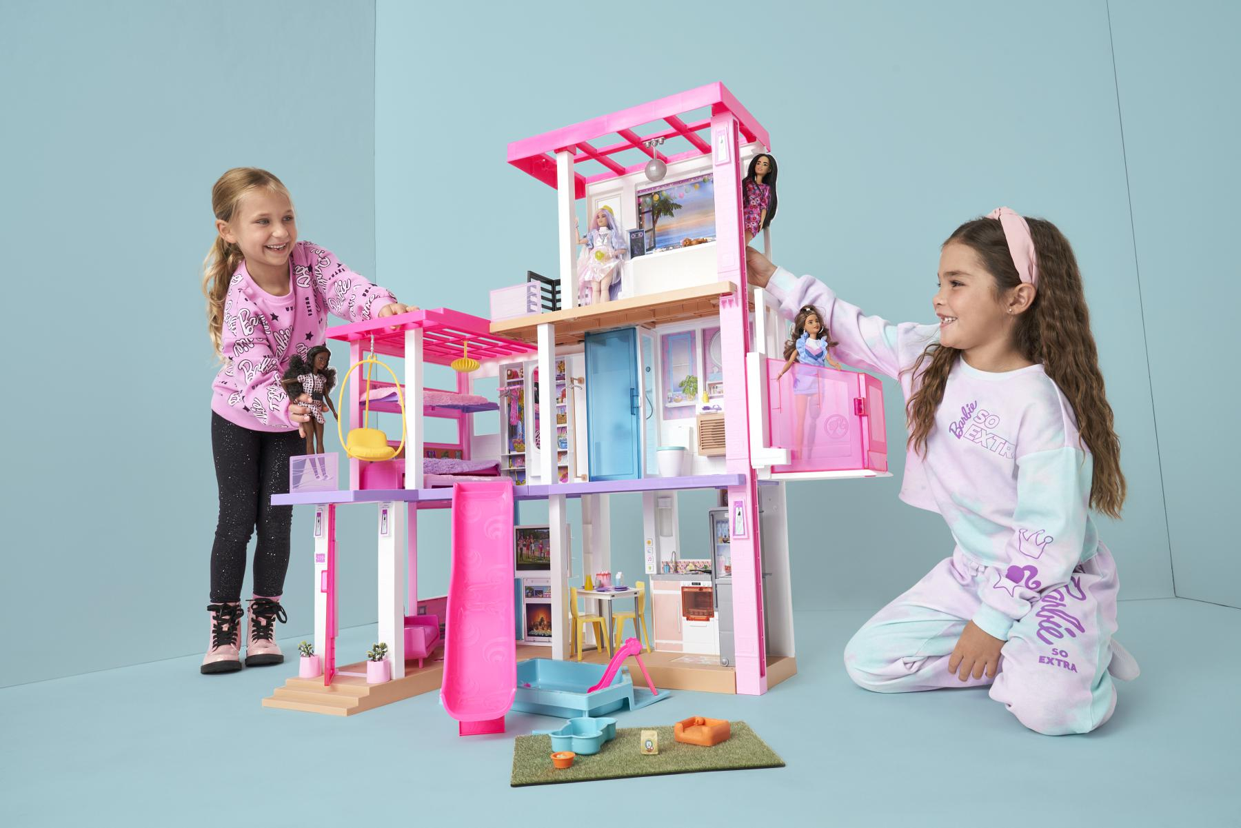 2022 barbie dreamhouse