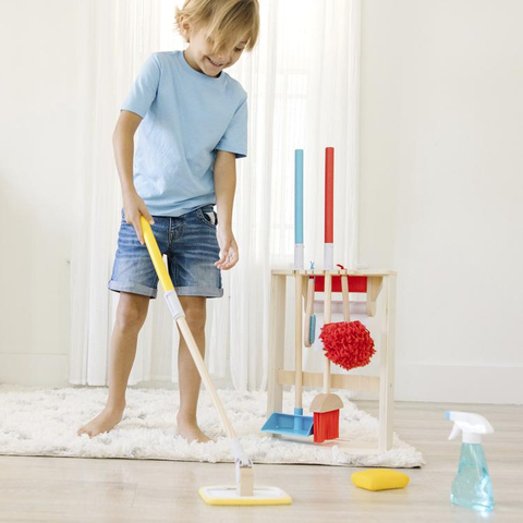 Melissa and Doug deluxe sparkle and shine cleaning play set (Photo: Business Wire)
