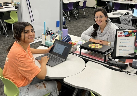 Learn4Life tutor Mariam Thomas works one-on-one to help a student with her assignments at school. (Photo: Business Wire)