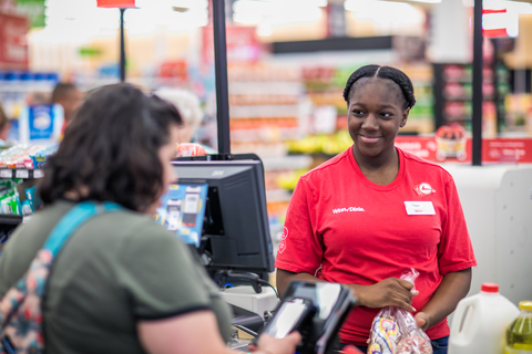 Southeastern Grocers extends American Red Cross donation program and mobilizes disaster relief activations for neighbors in need following Hurricane Ian (Photo: Business Wire)