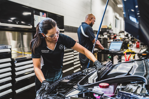 Mercedes-Benz USA Introduces National Technician Training and Development Programs to Help Students Jumpstart Careers in the Automotive Industry (Photo: Mercedes-Benz USA)