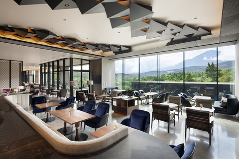 Lobby lounge at Fuji Speedway Hotel (Photo: Business Wire)