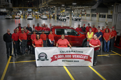 David Sliger, Manufacturing VP, and group of Nissan Canton team members celebrate 5 million vehicles. (Photo: Business Wire)