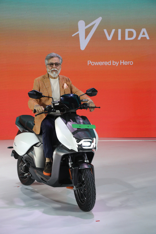 thumbnail Dr Pawan Munjal, Chairman & CEO, Hero MotoCorp launches Vida V1, powered by Hero, at Centre of Innovation and Technology, Jaipur, Rajasthan (Photo: Business Wire)