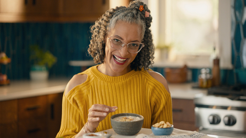 Progresso Partners with Chef Carla Hall to Spice Up Soup Season (Photo: Business Wire)