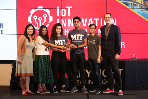 From left Marie Hattar, Keysight CMO, with students from the Massachusetts Institute of Technology who won the 2019 IoT Innovation Challenge Special Prize, The Keysight Diversity in Tech Award for their Smart Land entry, berrySmart, and Daniel Bogdanoff, master of ceremonies for Keysight. (Photo: Business Wire)