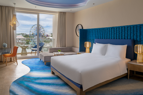 King suite at Hyatt Regency Hainan Ocean Paradise Resort (Photo: Business Wire)