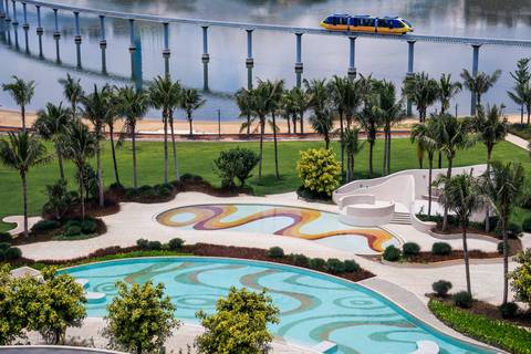 Swimming pool at Hyatt Regency Hainan Ocean Paradise Resort (Photo: Business Wire)