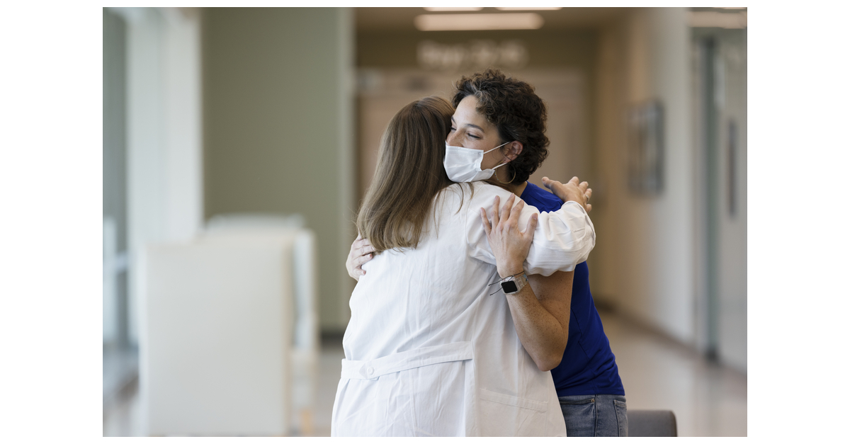 Winn-Dixie Donates $40,000 to Ochsner Cancer Institute to Help Families ...