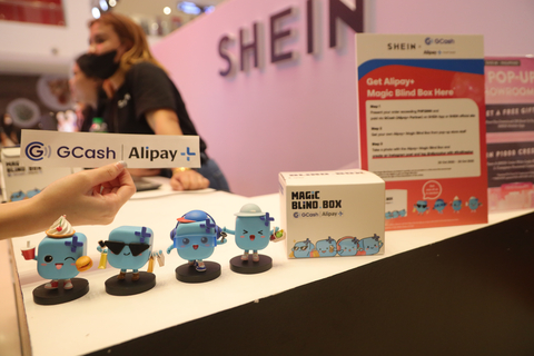 Users whose online orders exceed PHP2999 can win an exquisite magic blind box exclusively designed by Alipay+. (Photo: Business Wire)