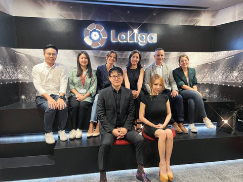 Sisley-L with LaLiga Metaverse project team. (Photo: Business Wire)