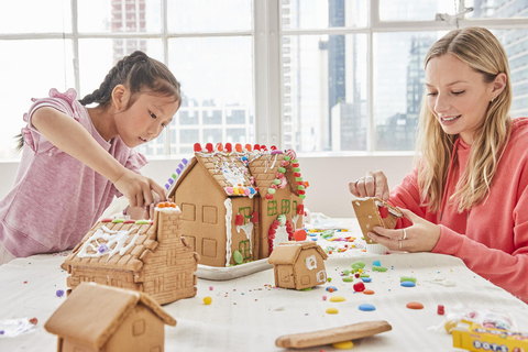 original Macy's to launch multi-year partnership with Big Brothers Big Sisters of America this holiday season (Photo: Business Wire)