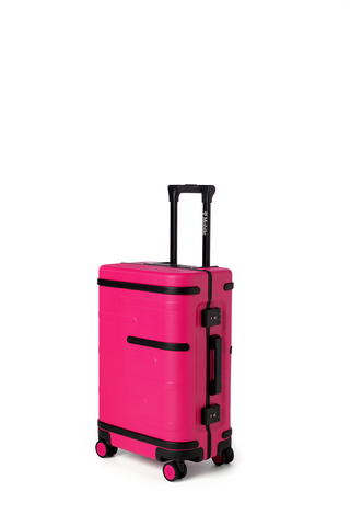 Introducing the Un-carrier On from T-Mobile – the Smartest, Flyest Carry-On Ever. T-Mobile’s industry-leading travel benefits get the perfect adventure companion from Samsara Luggage just in time for the holiday travel season. (Photo: Business Wire)