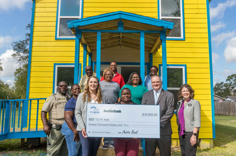 Representatives from Austin Bank, Texas N.A. and the Federal Home Loan Bank of Dallas awarded $16,000 in partnership grant program funds to TUFF Kids, a nonprofit in Cleveland, Texas. (Photo: Business Wire)