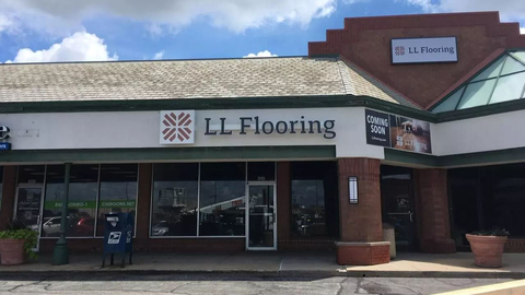 The Company’s newest stores in Arizona, Illinois and Texas feature a team of flooring experts and Design Centers to guide retail customers and Pros alike. (Photo: Business Wire)