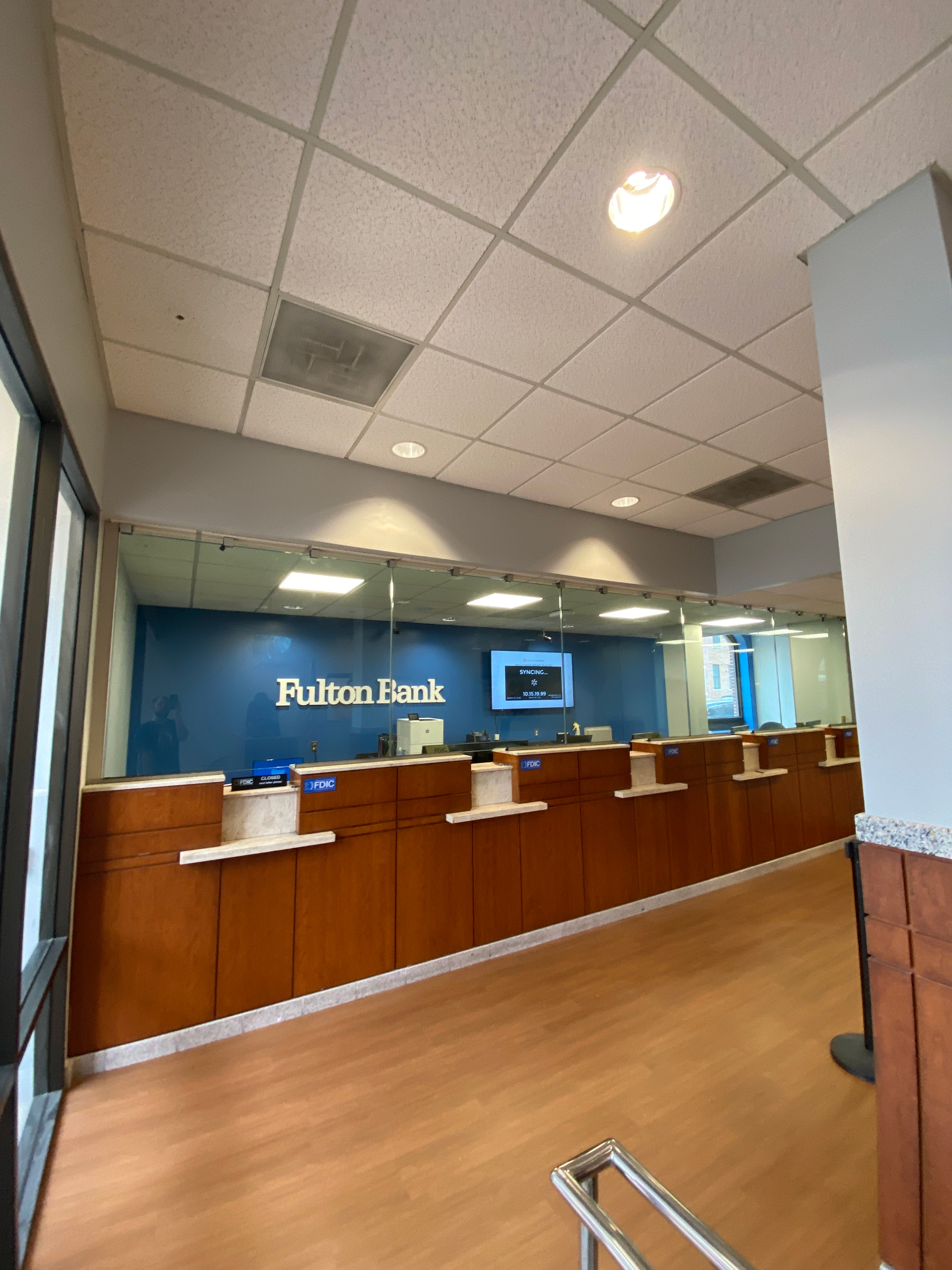 Fulton bank deals full site