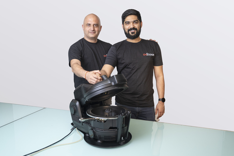 thumbnail (L-R) Sanandan Sudhir, CEO & Founder On2Cook, Investor Shaival Desai from Desai family office (Photo: Business Wire)