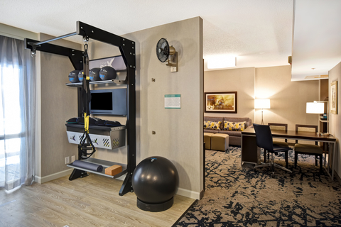 Do you prefer to work out in the privacy of your room? Upgrade to one of the Hilton Charlotte Airport’s transformed suites that includes the Five Feet to Fitness(TM) revolutionary room amenity, offering you more than 11 different fitness equipment options and accessories. The newly renovated Hilton Charlotte Airport in North Carolina is operated by Alpharetta, Georgia-based Atrium Hospitality, which is ranked as one of the nation’s largest hotel operators. (Photo: Business Wire)