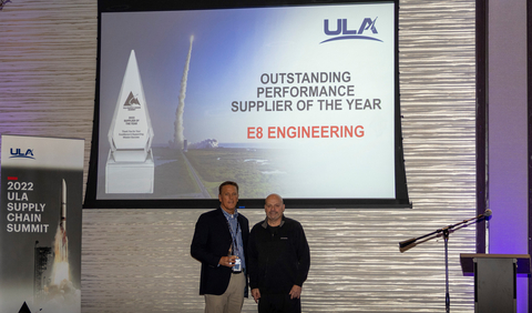 John Marcin, E8 Engineering CTO, receives the Outstanding Performance Supplier of the Year Award from Steve Crow, ULA Director of Production Operations. (Photo: Business Wire)