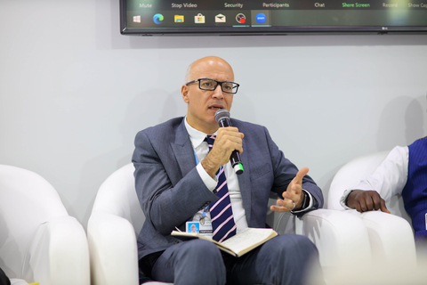 thumbnail Andrew Williamson, Vice President of Government Affairs and Economic Advisor, Huawei speaks at the panel. (Photo: Business Wire)