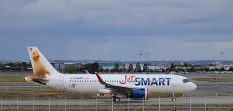 Aviation Capital Group Announcs Delivery of One A320neo to JetSMART (Photo: Business Wire)