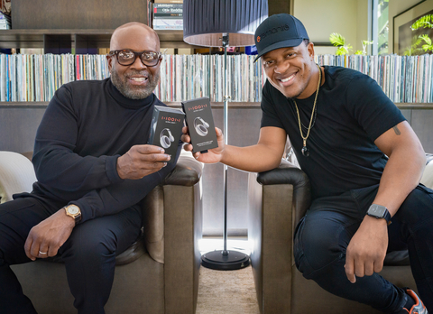 Multi GRAMMY-winning producer L.A. Reid poses with his MOON Ultralight alongside MOON Ultra CEO Edward Madongorere. (Photo: Business Wire)
