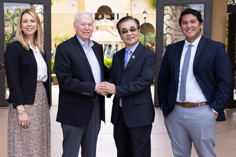 From left: Lori Gustafson, EVP, Chief Brand and Digital Officer at MVW, Stephen P. Weisz, Chief Executive Officer at MVW, Dr. Youcheng Wang, Dean of UCF Rosen College, Rico Pasamba, Sr. Manager, Corporate Affairs and Community Relations at MVW. (Photo: Business Wire)