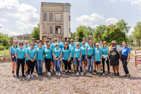 In partnership with Chicago Cares, PPM supported Grow Greater Englewood's 'We Grow Peace Campus' initiative this summer. (Photo: Business Wire)