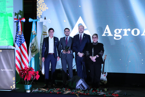 AgroAmerica was awarded AMCHAM's "Grand Prize" for Business Sustainability (Photo: Business Wire)